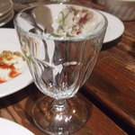 アンクルトム - ワインは可愛いグラスで飲みます