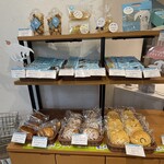 Petite Chevre - 商品棚