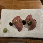 うしごや - リブロースの肉寿司