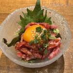 うしごや - 和牛とろユッケ