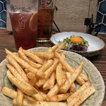 煮込みと鮮魚 酒場セカンド - フライドポテト  あかり   明太味です