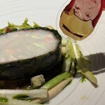 クラフタル - 貝の表面のような美しさ