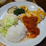 キッチン ブルー グローブ - サラダを乗せてワンプレート