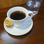 キッチン ブルー グローブ - ホットコーヒーのアップ