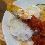 キッチン ブルー グローブ - ポテサラを添えて