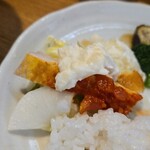 キッチン ブルー グローブ - ポテサラを添えて