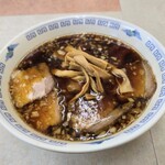 ラーメン王将 - 料理写真:豚は7枚入ってて食べごたえあり♪