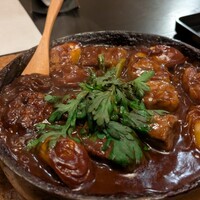 太田なわのれん - ぶつ切り牛鍋完成