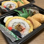 美和寿司 - 〈金曜限定販売〉持ち帰りランチ500円
◆助六寿司/細巻き/伊達巻盛合せ