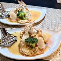 全席完全個室ワインダイニング ダイヤモンドフィッシュ - メインプレート（真鯛とホタテと大海老のバターソテー）