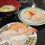 廻転寿司冨士丸 - 料理写真: