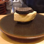 銀座 大石 - トリュフとフォアグラのパイ包の中身