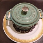 銀座 大石 - ストウブの中には…