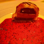 銀座 大石 - フォアグラとトリュフのパイ包（世界で4件）トリュフソース