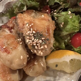 今季の大粒牡蠣入荷しました！ぜひ味わっていただきたい逸品です
