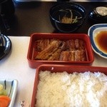 博多名代 吉塚うなぎ屋 - うな重(2581円)肝吸い付き