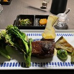 285650933 - 和牛ランプ窯焼きステーキとお野菜