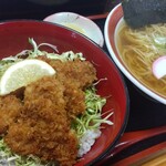 食事なとり - たれカツ丼 ラーメンセット 1350円