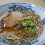 尾道ラーメン 宝竜 - １）尾道ラーメン（７００円）