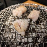 ホルモン青木 - ホルモン焼き中