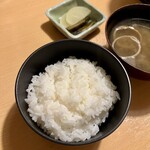 銀婚湯 - 艶々のご飯、驚くほどに美味しい。