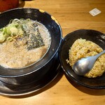 とんこつらぁ麺 松もと - 