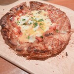PESCA - パイッツァ。熱々でとろとろ！