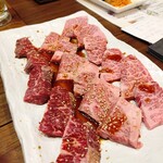 和牛焼肉と新鮮ホルモン MIYAKO - 