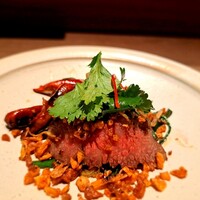 桃仙閣 東京 - ⚫お肉のお料理
                    「和牛のガーリックスパイス炒め」