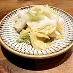 手打ちそば やっ古 - 白菜の漬物