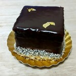 パティスリー イル・プルー・シュル・ラ・セーヌ - 