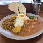 フィッシュ - 3種コンボ（週替わりカレー）…税込1400円（くらい）