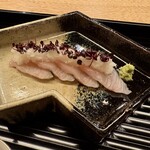 伊勢 三玄 - ◎お造り①
      　トロ鰆…辛味大根のせ