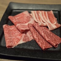 近江うし焼肉 にくTATSU 渋谷店 - 極上ロース焼きしゃぶ、赤身焼きしゃぶ、火の本豚の豚バラしゃぶ