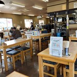 Honke Jinriki Udon Tosu Bypass Ten - 星期六14點過後的店內