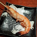 炉端とおでん 呼炉凪来 - 有頭海老串：528円