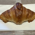 天然酵母パン こ･ん･ぱ･す - クロワッサン 240円