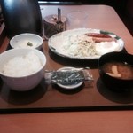 Yayoi Ken - 今日の朝ご飯は、目玉焼き定食をいただきました。