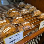 モンキーブレッド - 