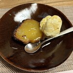 とよなが - 焼き芋のハチミツ掛けとアイス