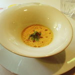 アムール - オマール海老　トマト　百合根　～定番のスペシャリテ「ビスク」～