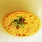 アムール - オマール海老　トマト　百合根　～定番のスペシャリテ「ビスク」～