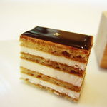 アムール - オペラ(チョコレートケーキ)