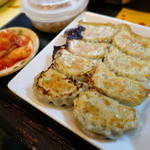 元気屋 - 黒餃子