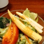 吉良亭 - コスパ良きサラダ