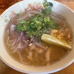 285725067 - "生"米麺大山鶏フォー