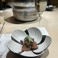 牛刺しと焼肉 仔虎 クリスロード店 - 