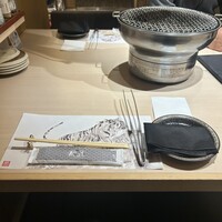 牛刺しと焼肉 仔虎 クリスロード店 - 