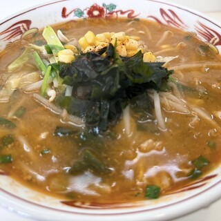 ラーメンと餃子の 一本松_1