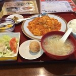 Chuukaizakayagozembou - 日替りランチＢ　海鮮と玉子のチリソース